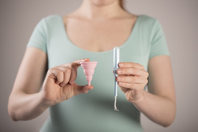 Jak sprawdzić czy tampon jest w pochwie? Jak sprawdzić czy tampon jest w pochwie?